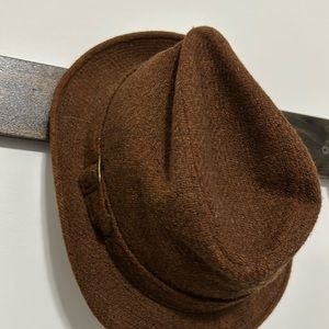 Men’s brown, vintage wool hat.